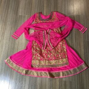 Little Neruus Pink‎ & Gold Punjabi Dress Set Girl’s Size 26 (7/8)